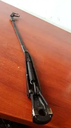 Mercedes-Benz S W220 Front wiper blade arm 2208201844