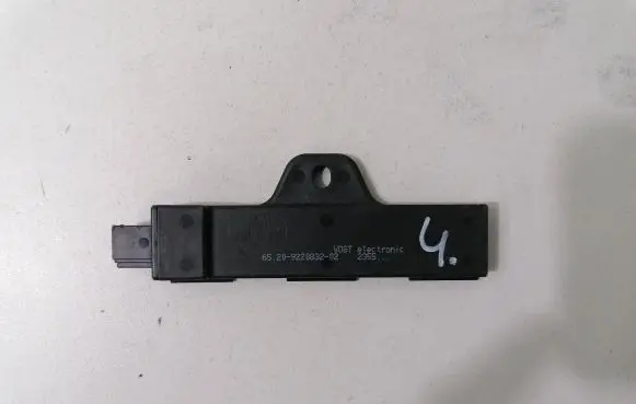BMW 3 F30 F35 F31 Keyless system antenna 9220832