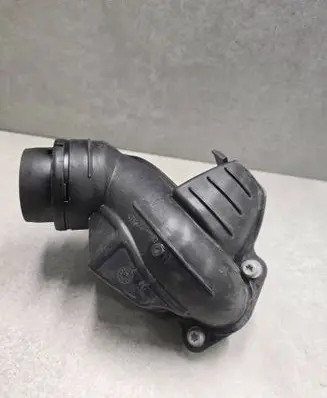 Volkswagen Polo VI Air intake duct part 05C129654