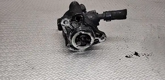 Toyota Avensis T250 Vacuum pump 