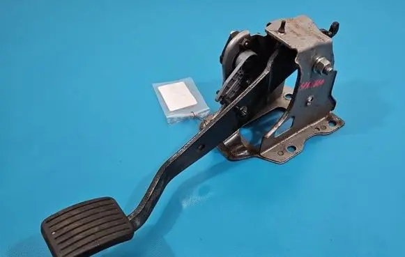 KIA Picanto Pedal assembly 93840-F2100 IMPRK1540741