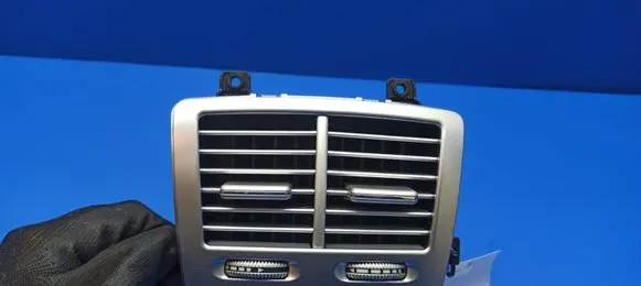Mercedes-Benz S W221 Rear air vent grill A2218300654 05573000