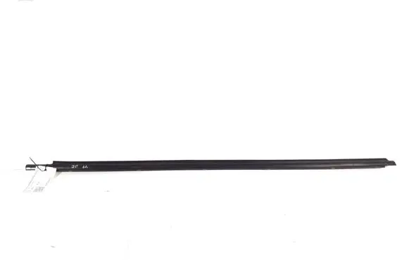 Toyota Corolla E120 E130 Front door glass trim molding 75710-13050