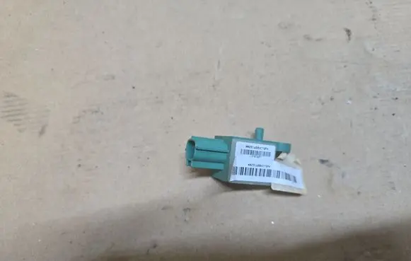 Volkswagen PASSAT B6 Airbag deployment crash/impact sensor 3C0909606