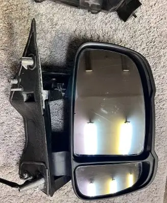 Front door electric wing mirror