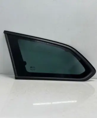 Opel Astra J Rear side window AS3M5236DOT682 43R001595
