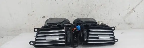 Mercedes-Benz E W212 Dash center air vent grill A2128302554 06825001