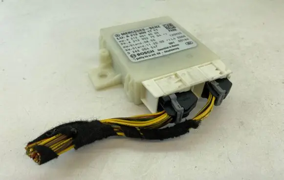 Mercedes-Benz E W212 Parking PDC control unit/module A2129001711 A2129018003 A2129027504