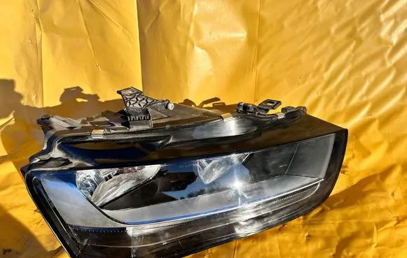 Audi A4 S4 B8 8K Headlight/headlamp