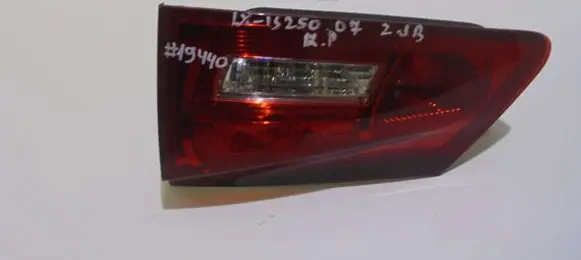 Lexus IS 220D-250-350 Tailgate rear/tail lights