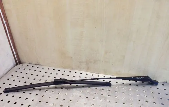 Skoda Fabia Mk2 (5J) Front wiper blade arm 5J1955410B
