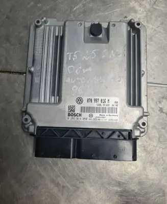Volkswagen Transporter - Caravelle T5 Engine control unit/module 070997016M 0281014050