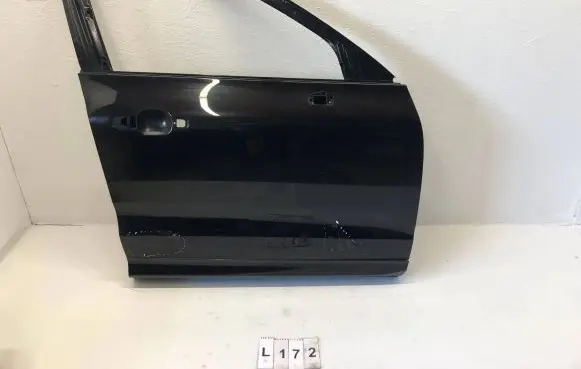 Volvo XC90 Front door 32133217
