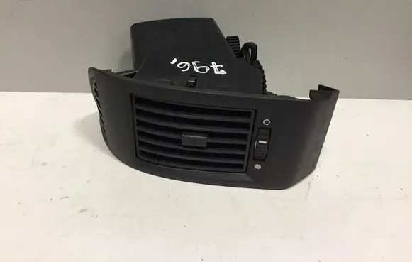Citroen Jumper Dashboard side air vent grill/cover trim 385817