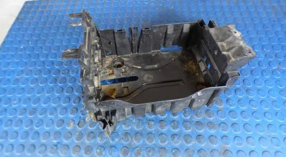 Opel Corsa E Battery box tray CART13498274 13498274