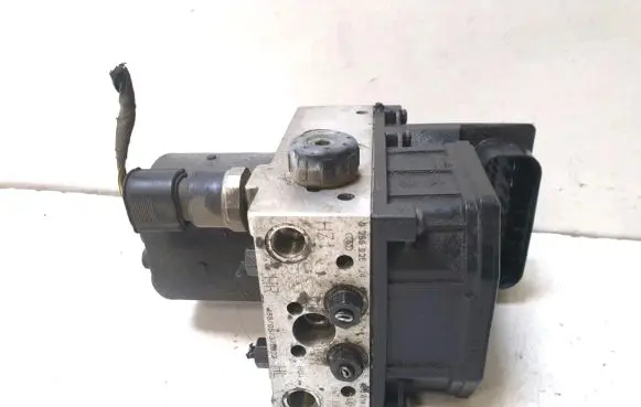 Audi A6 S6 C5 4B ABS Pump