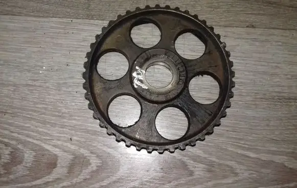 Volvo V70 Camshaft pulley/ VANOS 069109111