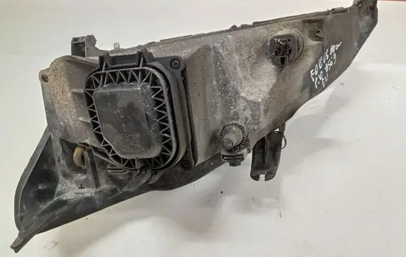 Ford Focus Headlight/headlamp XS4113005