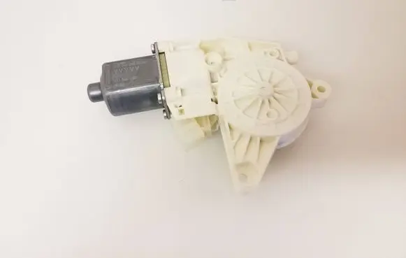 Mercedes-Benz B W246 W242 Front door window regulator motor A2469065200 933866101
