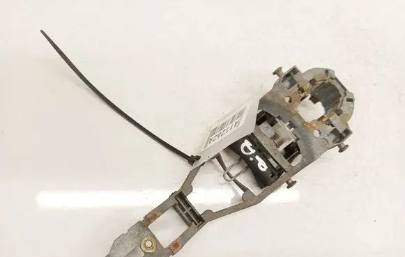 Volkswagen Jetta V Front door exterior handle