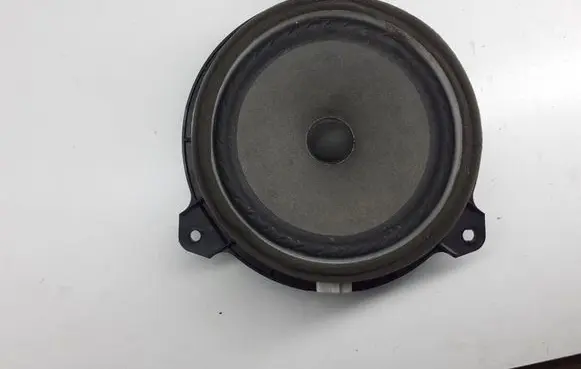 Toyota Verso Front door speaker 9902B2