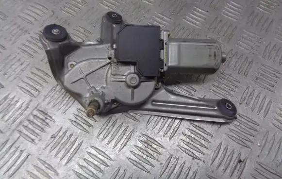 Toyota Avensis T250 Wiper motor 85130-05100