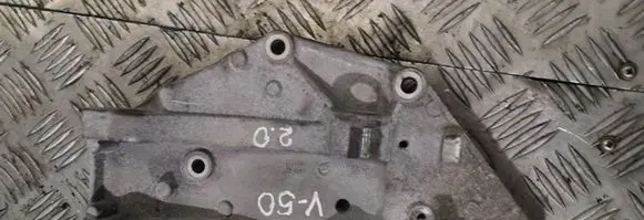 Volvo V50 Engine mounting bracket 9682367380