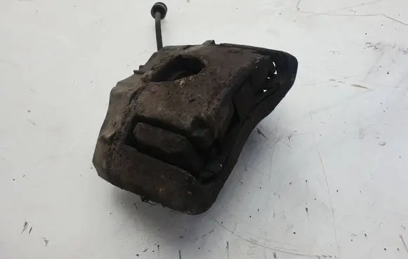 Volvo XC90 Front brake caliper 30657363