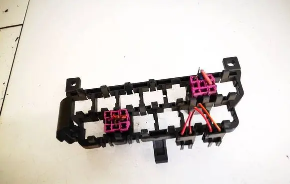 Volkswagen Golf IV Fuse box set 8d0937503e