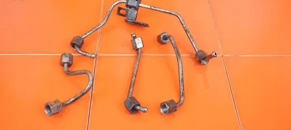 KIA Rio Fuel injector supply line/pipe 19MB17