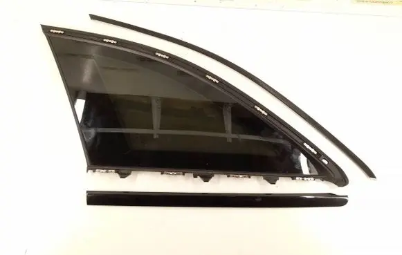 Mercedes-Benz C AMG W205 Rear side window 2056702112 2056703502 2056700322