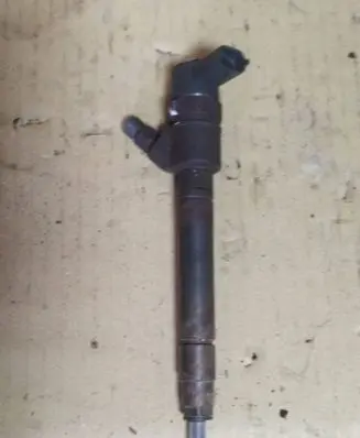 Volvo S80 Fuel injector 0445110298 588A225A 588R275A