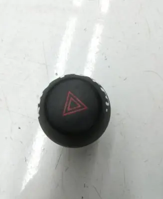 Toyota RAV 4 (XA30) Hazard light switch 15B060