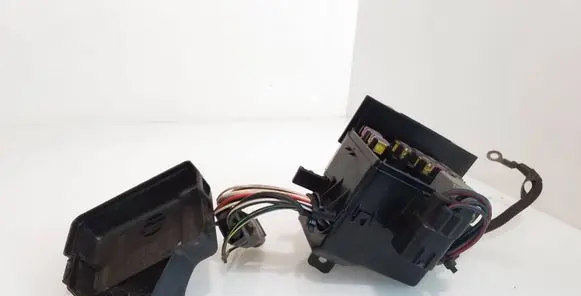 Mazda 2 Fuse box set