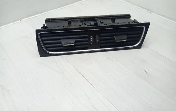 Audi A4 S4 B8 8K Dash center air vent grill 8t2820951b