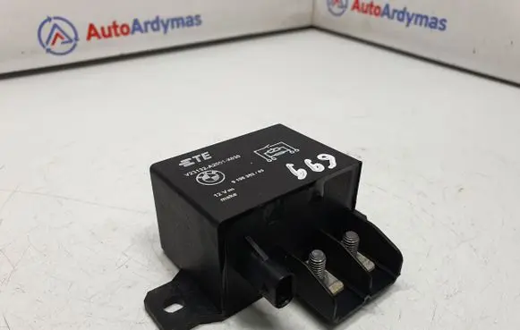 BMW 3 G20 G21 Coolant fan relay 9198302 61369198302