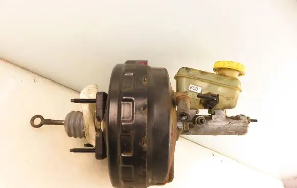 Mazda Tribute Brake booster