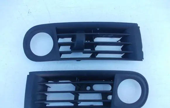 Audi A3 S3 8L Front bumper lower grill 8L0807489A 8L0807490A