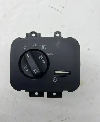 Land Rover Discovery 3 - LR3 Light switch YUD501480PVJ