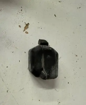 Chrysler Pacifica Tailgate/trunk/boot lid buffer 62243