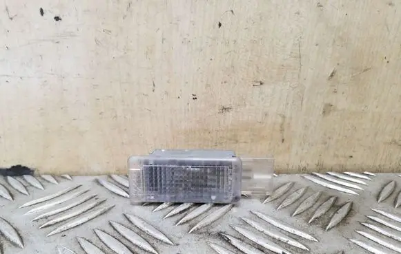 Volkswagen Tiguan Glove box light 7L0947415
