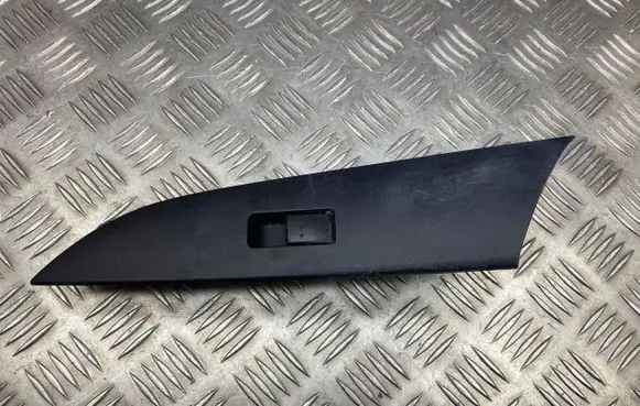 Mazda 3 I Electric window control switch 03123100 16122003 BP4K66370