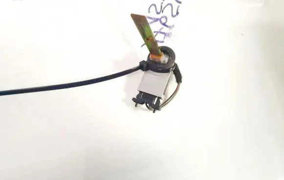 Volkswagen PASSAT B5 Interior temperature sensor 4b0820539