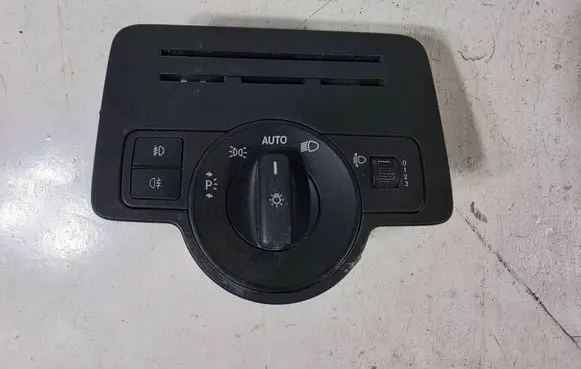 Mercedes-Benz Vito Viano W447 Light switch A4479058200 10105857