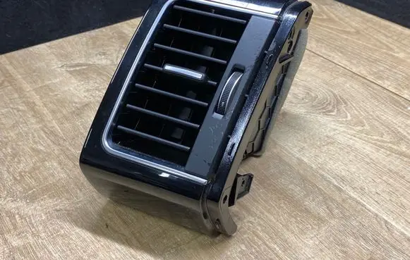 Land Rover Range Rover Sport L494 Dashboard side air vent grill/cover trim DK62046B30A