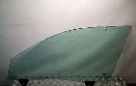 Audi A4 S4 B6 8E 8H Front door window glass four-door 
