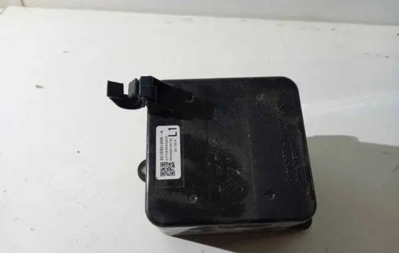 Renault Zoe Other engine bay part 291E09120R EZMMYR5AG3H