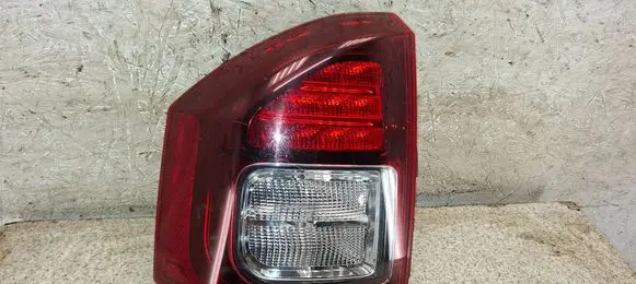 Jeep Compass Rear/tail lights 10S3703 05272927AACHR 05182543SAE