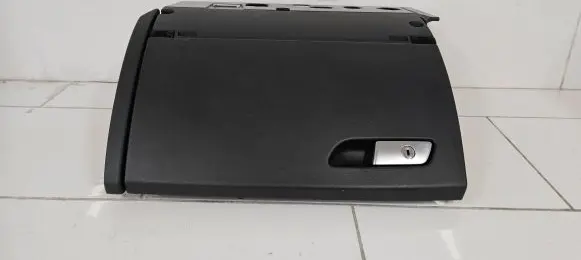 Audi A7 S7 4G Glove box Z02450001