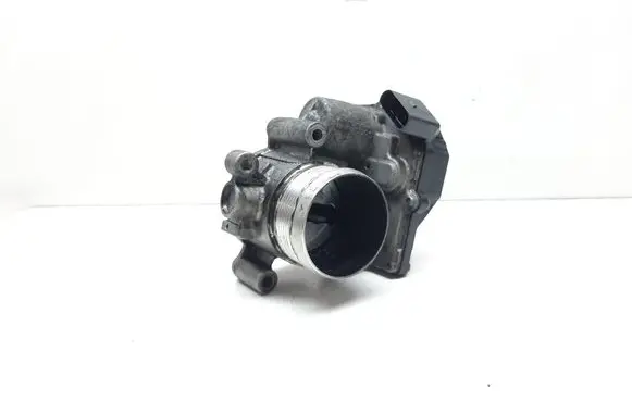 Volkswagen PASSAT CC Throttle valve 03L128063 A2C53338105
